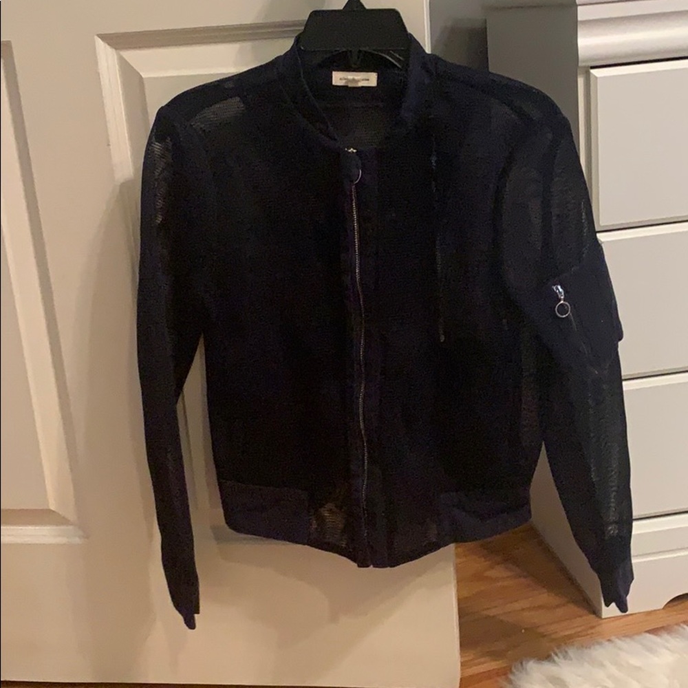 A mesh jacket - Picture 2 of 2